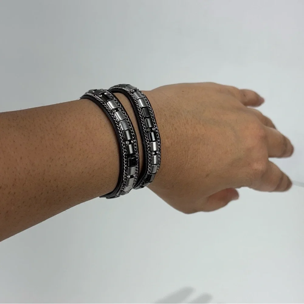 Stella & Dot Cady Wrap Bracelet Silver (Retired)